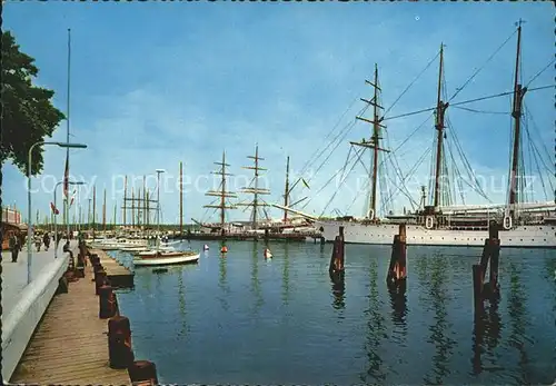 Kiel Grosssegler auf der Kieler Foerde Kat. Kiel