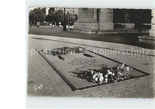 Paris Sous l`Arc de Triomphe de l`Etoile Kat. Paris