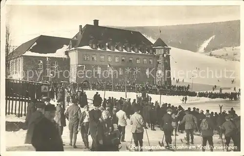 Oberwiesenthal Erzgebirge Eisbahn am Kreisturnerheim Skifahrer Wintersportplatz Kat. Oberwiesenthal