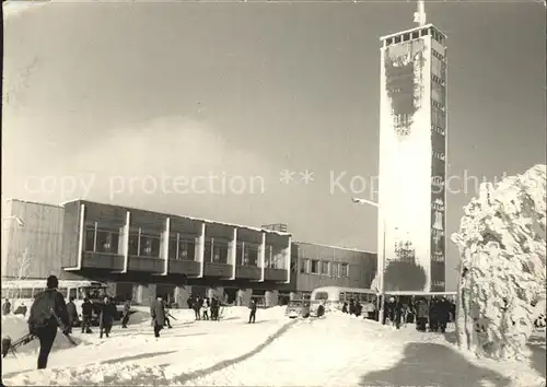 Oberwiesenthal Erzgebirge Fichtelberghaus im Winter Kat. Oberwiesenthal