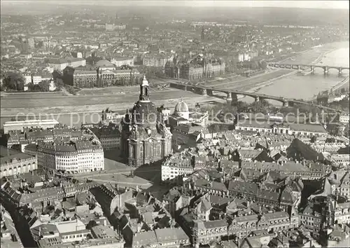 Dresden Blick ueber Neumarkt Frauenkirche nach Neustadt vor der Zerstoerung 1945 Kat. Dresden Elbe