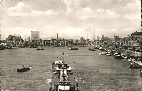 Ludwigshafen Rhein Rheinpartie mit BASF Gebaeude Kat. Ludwigshafen am Rhein