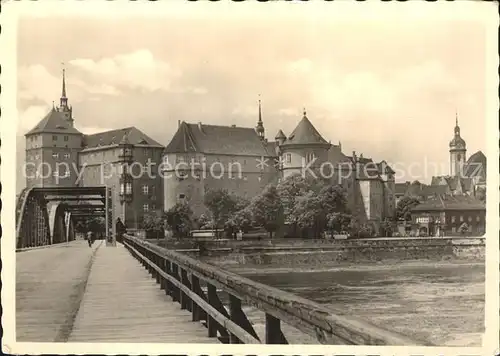 Torgau Blick ueber die Elbe auf Schloss Hartenfels Kat. Torgau