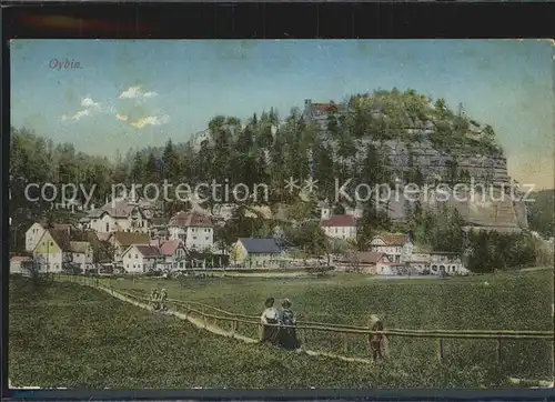 Oybin Teilansicht mit Kirche Berg Oybin Zittauer Gebirge Kat. Kurort Oybin