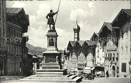 Bad Toelz Oberer Markt mit Winzerer Denkmal Kat. Bad Toelz