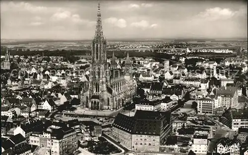 Ulm Donau Altstadt mit Muenster Fliegeraufnahme Kat. Ulm