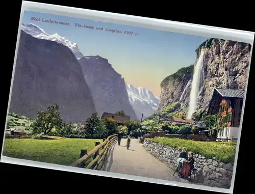 Lauterbrunnen BE Lauterbrunnen Staubbach Jungfrau * / Lauterbrunnen /Bz. Interlaken