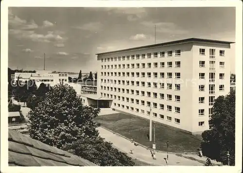 Bonn Rhein Bundeshaus mit Hochhaus / Bonn /Bonn Stadtkreis