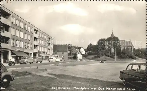 Eijgelshoven Marktplein met Oud Monumental Kerkje