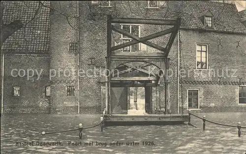 Doorwerth Kasteel Poort met brug onder water Kat. Doorwerth