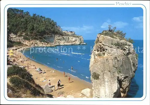 Peschici  Strand Bucht Felsen