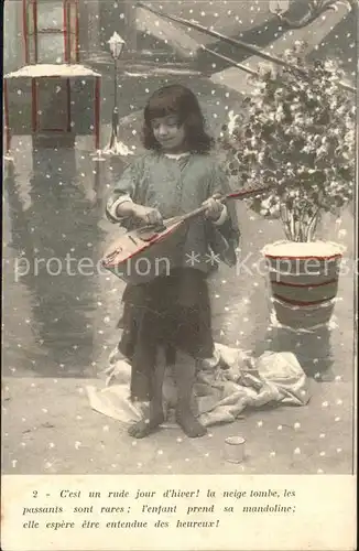 Mandoline Kind Strassenmusiker Schnee Kat. Musik