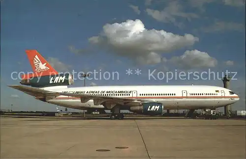 Flugzeuge Zivil LAM Linhas Aereas McDonnell Douglas DC 10 30 F GDJK c n 47849 Kat. Airplanes Avions