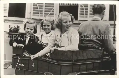 Adel Niederlande Prinzessin Beatrix Irene und Margriet Soestdijk  Kat. Koenigshaeuser