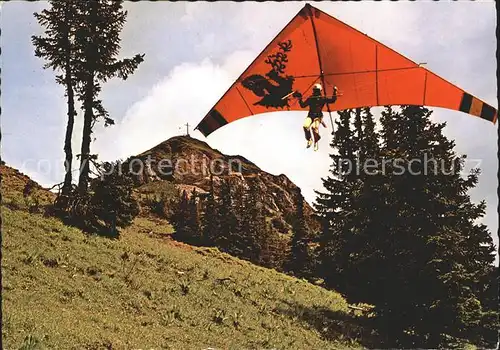 Drachenflug Drachenflieger Tannheimertal Tirol Neunerkoepfl Kat. Flug