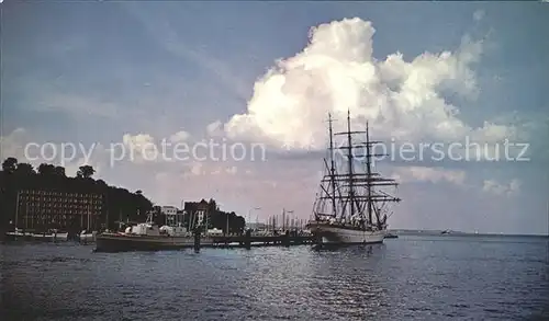 Segelschiffe Gorch Fock Kiel Bluecherbruecke  Kat. Schiffe