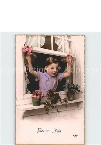 Foto ARS Paris Nr. 7865 Bonne Fete Kind Fesnter Blumen  Kat. Fotografie