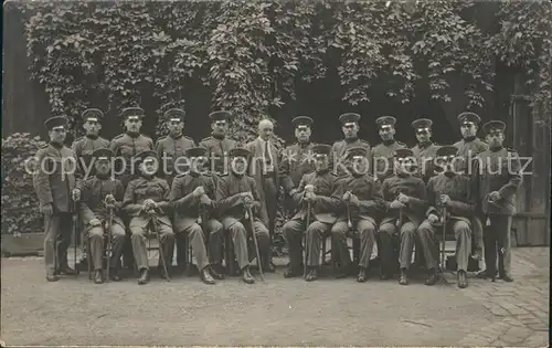 Militaria Deutschland Gruppenfoto Kat. Militaria