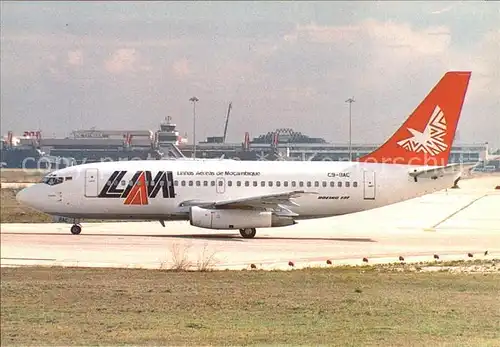 Flugzeuge zivil LAM Boeing 737 2B1C Advanced C9 BAC LAM Lisboa Kat. Airplanes Avions