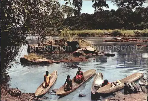 Waescherin Africa Washerwomen s winding Lavandieres Kat. Berufe