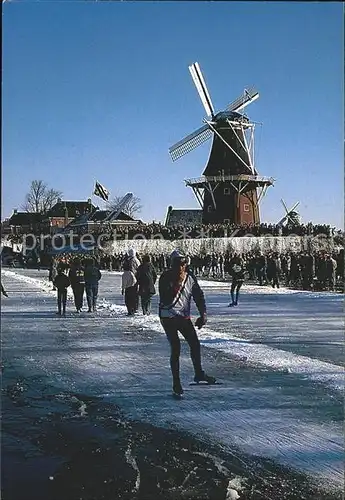 Schlittschuhlaufen Eislaufen Windmuehle Feestdagen Lieuwe Zander Lelystad Kat. Sport