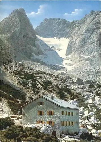 Blaueishuette Blaueisspitze Hochkalter und Blaueisgletscher Kat. Hochkalter Ramsau