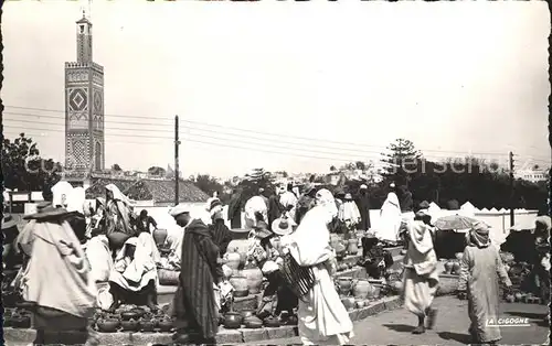 Tanger Tangier Tangiers Marchands de poteries au grand Socco Kat. Marokko