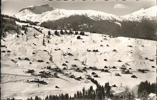 Hirschegg Kleinwalsertal Vorarlberg mit Hoch Ifen und Gottesackerplateau Kat. Mittelberg