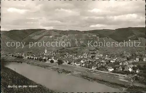 Bruttig Mosel Fliegeraufnahme