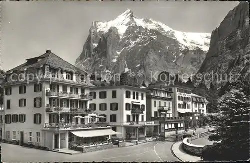 Grindelwald Ortspartie mit Wetterhorn Kat. Grindelwald