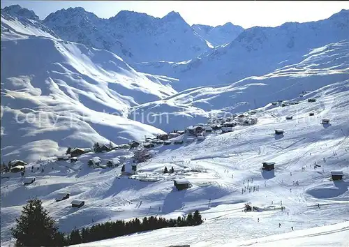 Inner Arosa Ortsansicht Skiwiese / Innerarosa /Bz. Plessur