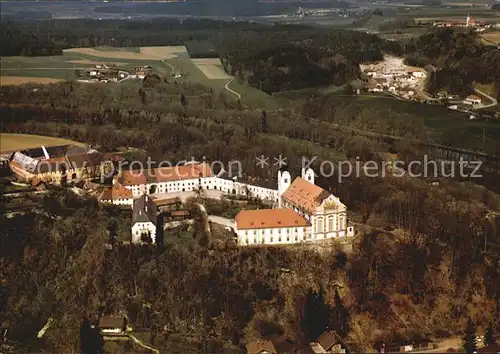 Altenmarkt Alz Stiftskirche Baumburg Fliegeraufnahme Kat. Altenmarkt a.d.Alz