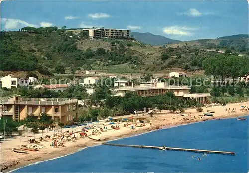 Porto Azzurro mit Strand