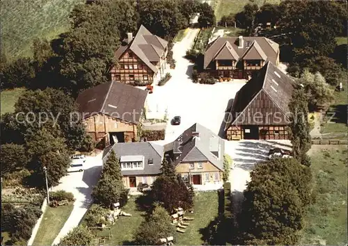 Presen auf Fehmarn Gaestehaus Deichkrone und Pension Hinterm Deich Fliegeraufnahme Kat. Fehmarn