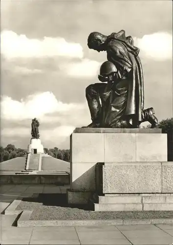 Treptow Berlin Sowjet.Ehrenmal / Berlin /Berlin Stadtkreis