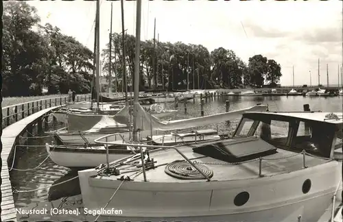 Neustadt Holstein Segelhafen / Neustadt in Holstein /Ostholstein LKR