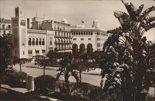 Alger Algerien Boulevard Laferriere et la Poste / Algier Algerien /