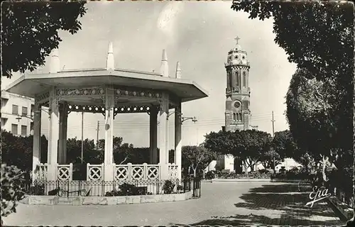 Relizane Square et l eglise Pavillon