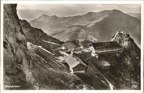 Wendelsteinhaus mit Wendelstein Kat. Bayrischzell