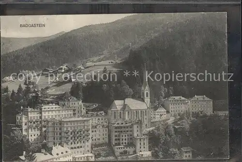 Badgastein mit Rathaus und Hotelanlagen Kirche