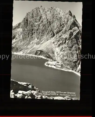 Douglashuette am Luenersee gegen Seekopf Schutzhaus Raetikon Kat. Oesterreich