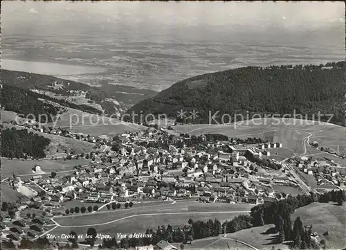 Ste Croix VD et les Alpes Vue aerienne