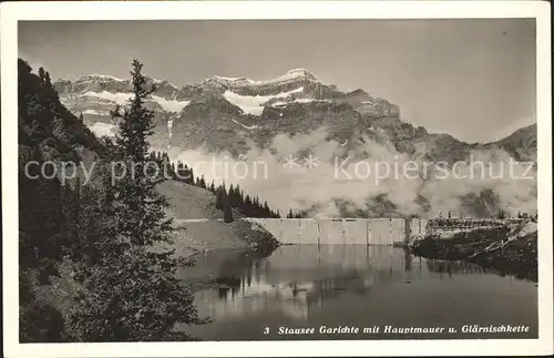 Mettmen GL Stausee Garichti mit Hauptmauer und Glaernischkette