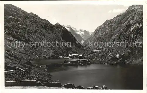 Berner Oberland Bergsee mit Huette / Grindelwald /Bz. Interlaken