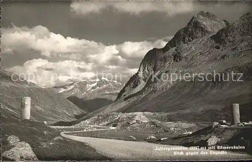 Julierpasshoehe mit Roemersaeulen mit Blick ins Engadin / Julier /Rg. Tiefencastel