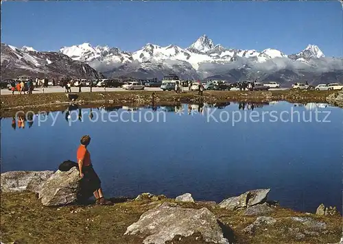 Nufenenpass mit Aletschhorn Finsteraahorn Autos Passsee / Nufenen /Rg. Ulrichen