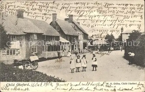 Child Okeford Strassenansicht Kinder Pferdekutsche Kat. North Dorset