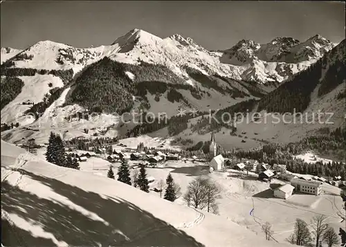 Mittelberg Kleinwalsertal mit Schafalpgruppe Kat. Oesterreich