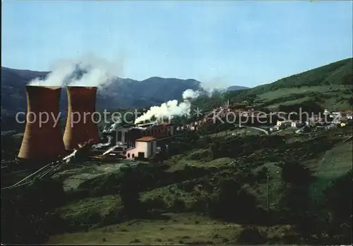 Castelnuovo di Val di Cecina Centrale Geotermica e panorama