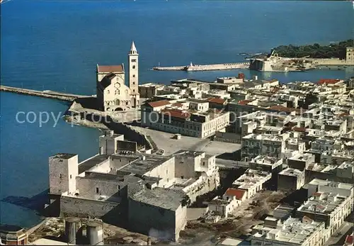 Trani Castello Sveco e la Cattedrale veduta aerea Schloss Domkirche